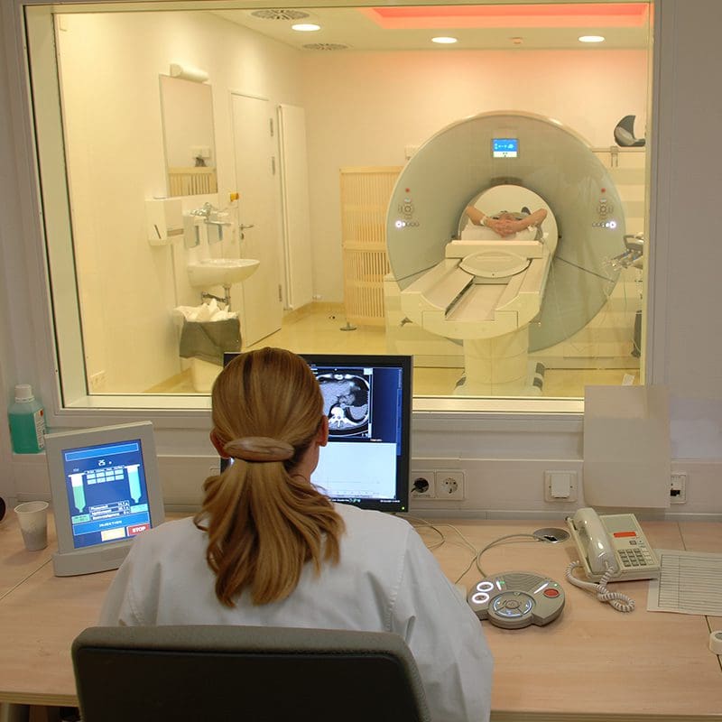 Magnetic Resonance Imaging (MRI) machine